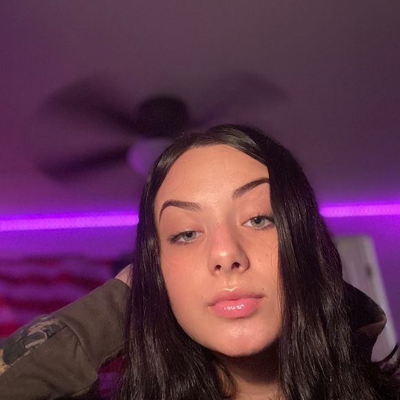 Meet your Posher, Savannah - Picture 3 of 3